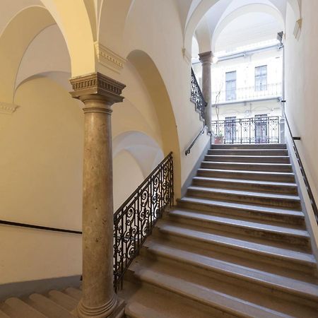Andrassy Garden Apartment In Center Budapest Luaran gambar